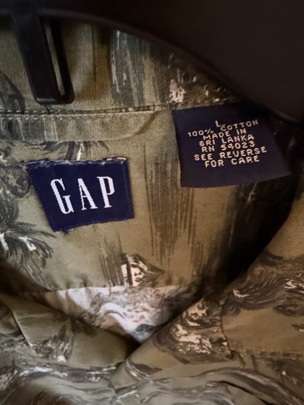 GAP Olive Green Tropical Print Short-Sleeve Shirt - Picture 2 of 4